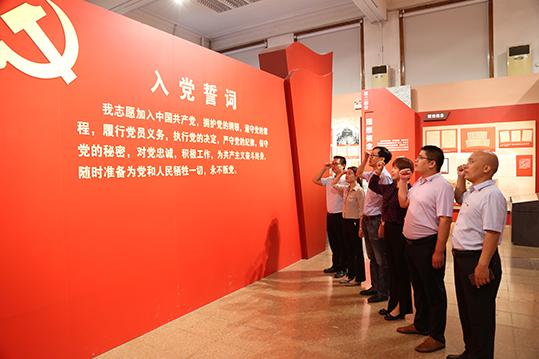 5dde27c7dda6d.jpg 6.jpg